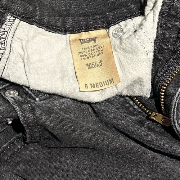 Levi’s 512 Shorts Size 8 - Picture 4 of 4